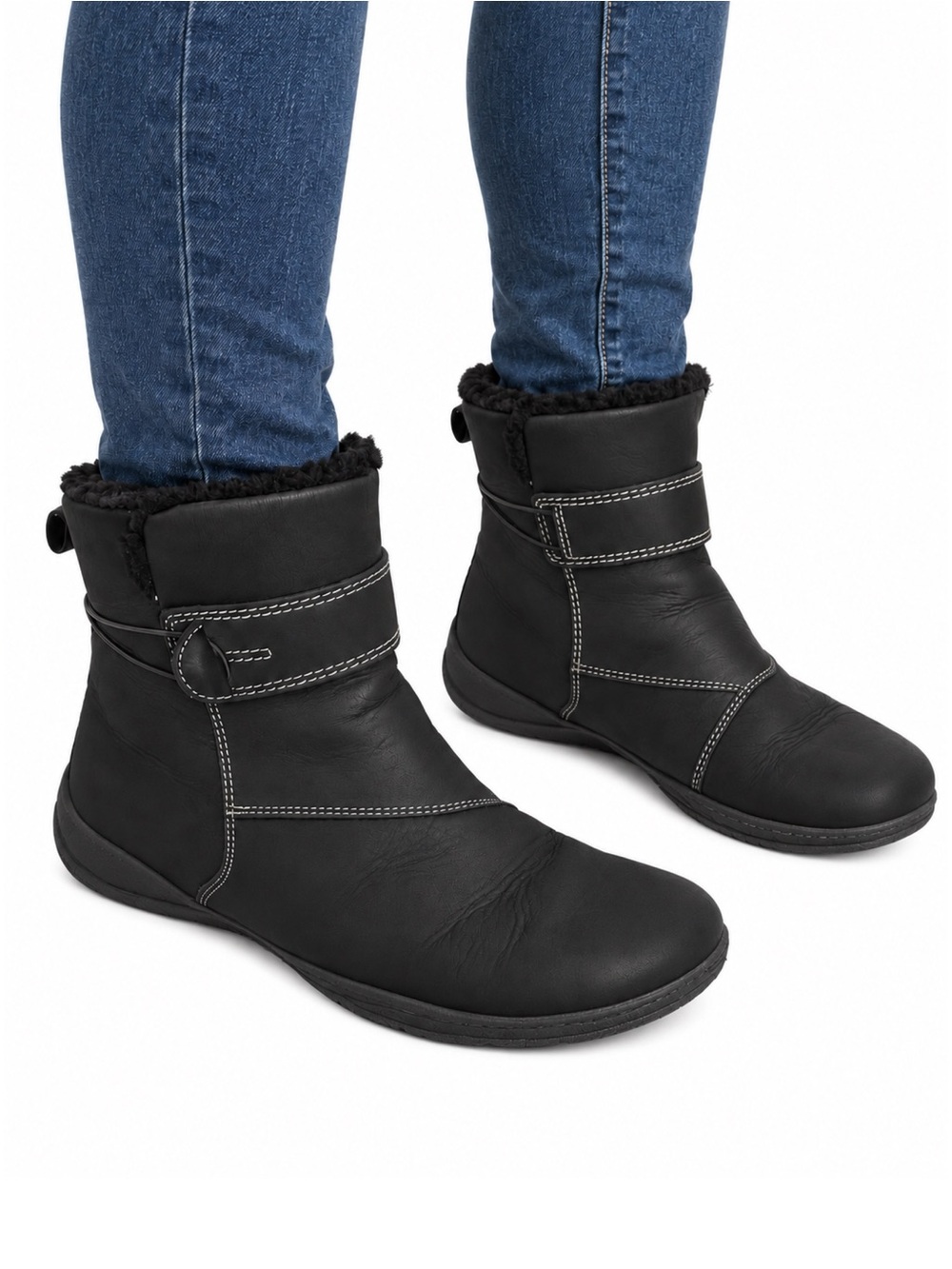 Size 8 Clarks Women’s Roseville Black Leather Fleece Lined Side Zip Ankle Boots